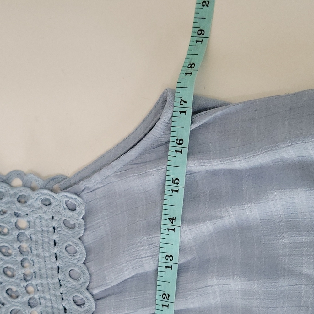 Anthropologie Flower and Feather  blue eyeler lace neck top twomen's size small - Picture 9 of 11